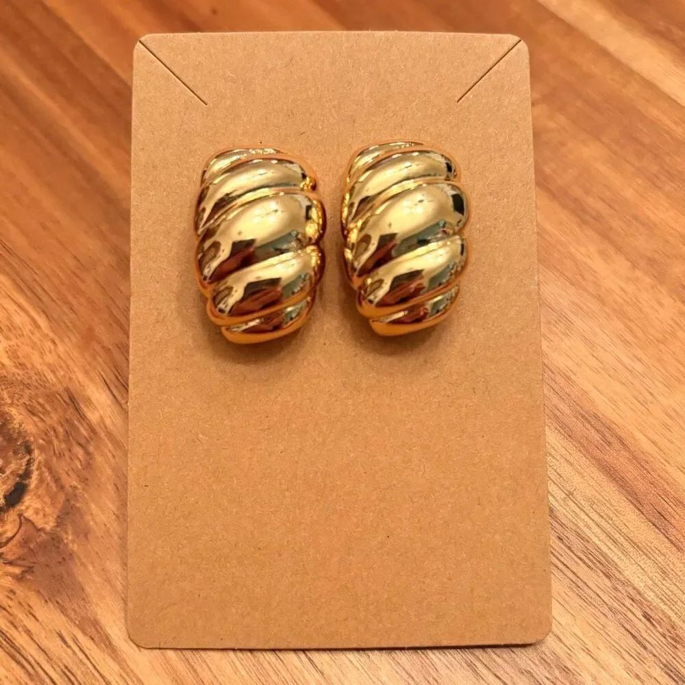 Scalloped Dome Earrings | Gold Tone | 1 1/4” Length